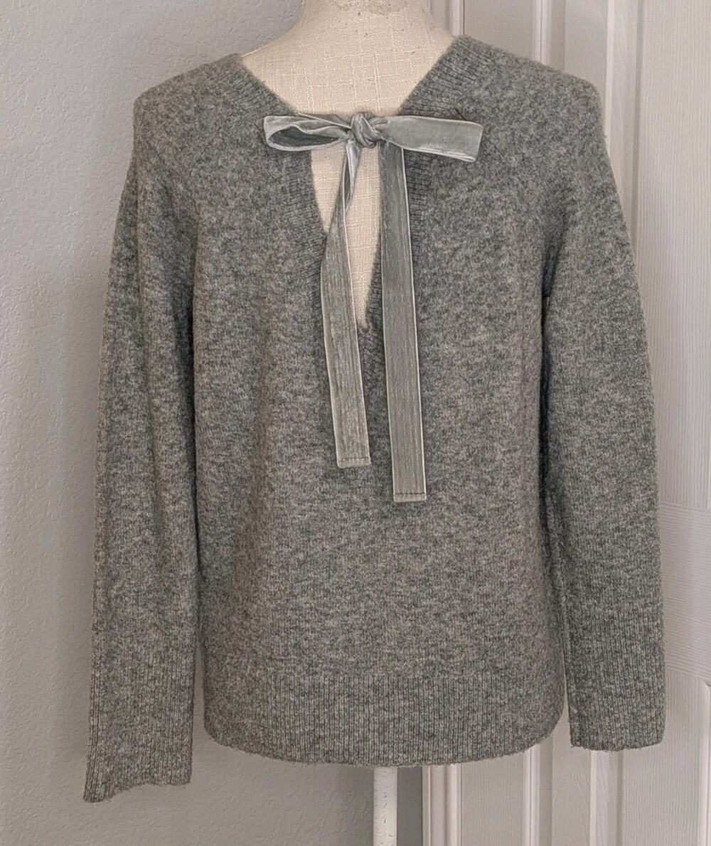 J Crew V Back Sweater Velvet Tie XS Gray Bow Pullover Wool Blend Relaxed Preppy